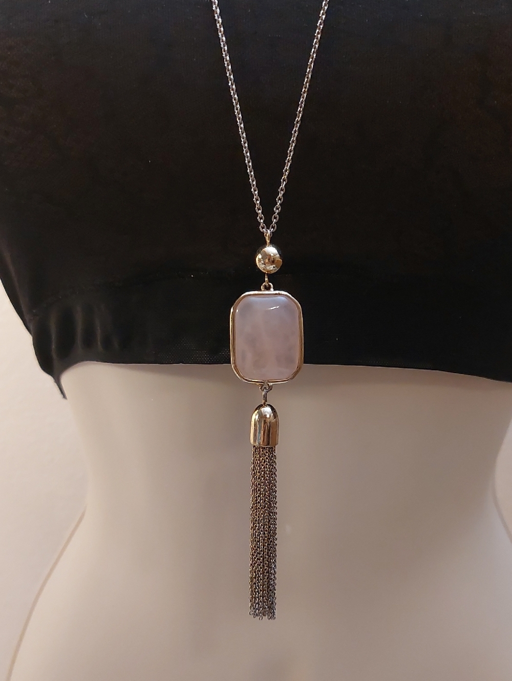 Ann Taylor Faux Rose Quartz And Tassel Gols Tone Y Drop Necklace